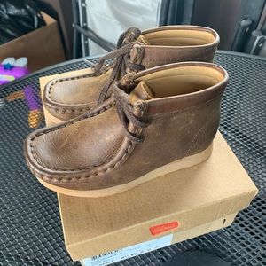Brand New kids Brown Clark’s Wallabees